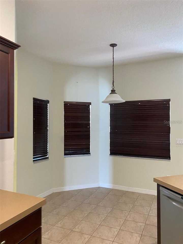 2707 Patrician Cir - Photo 4 of 9