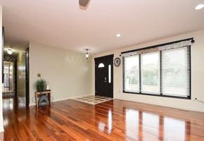 featured image of 4955 Lakeshore Dr #1
