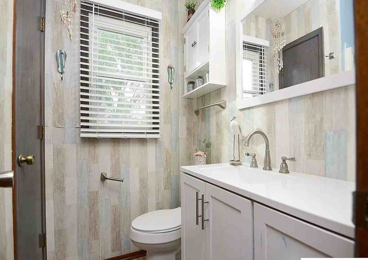 4955 Lakeshore Dr #1 - Photo 4 of 11