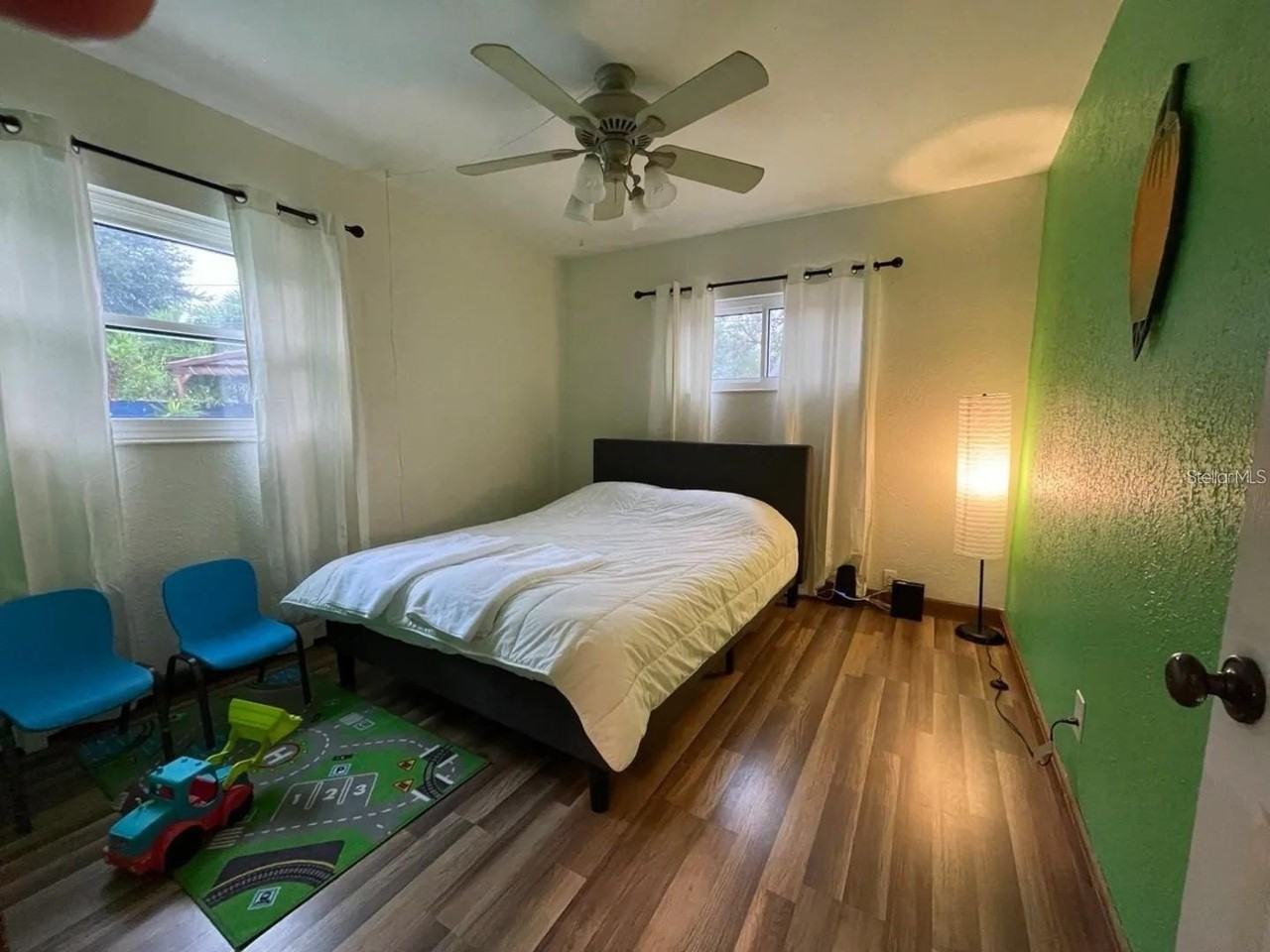 9201 86th Ave - Photo 6 of 16