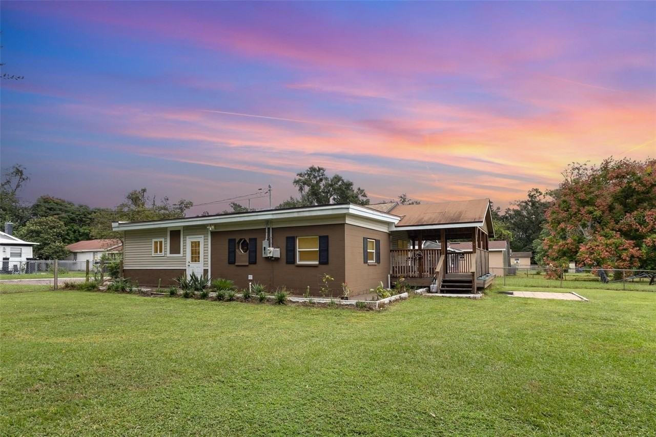 932 Augusta St - Photo 4 of 37