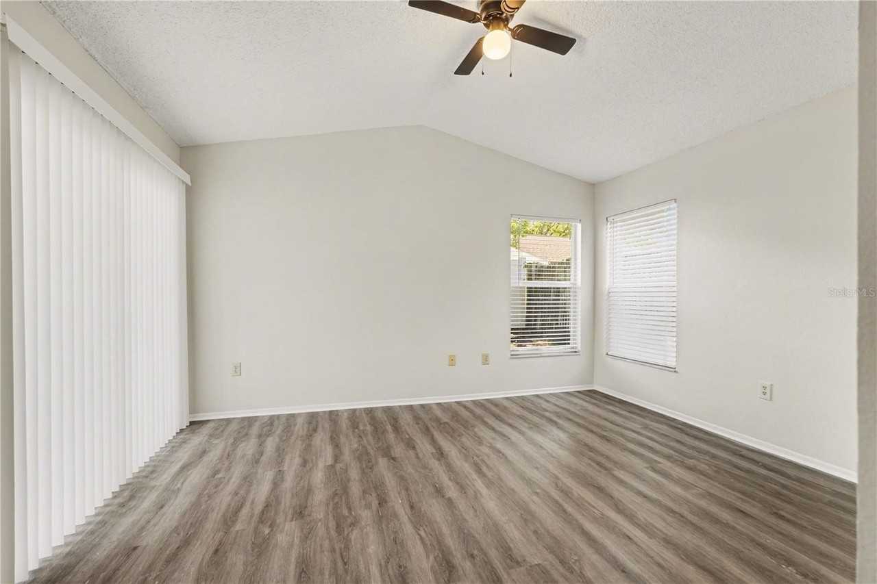 13618 Laraway Dr - Photo 5 of 16