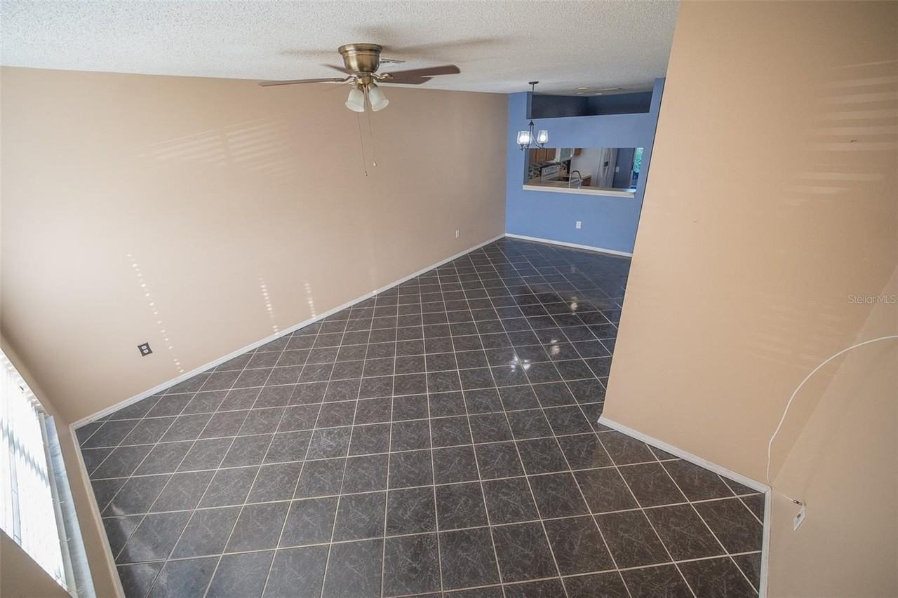 1250 Redondo Way - Photo 3 of 28