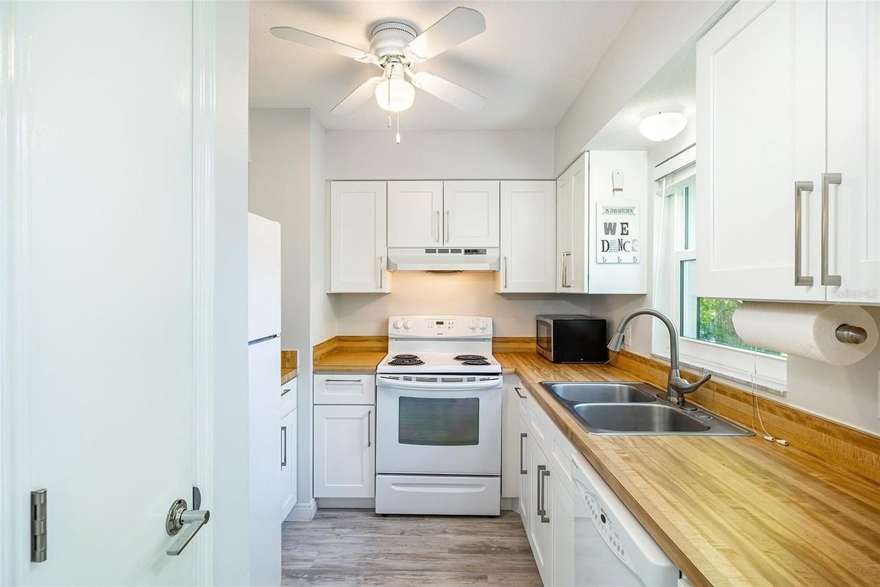 6950 Avenue Des Palais #2A - Photo 6 of 26