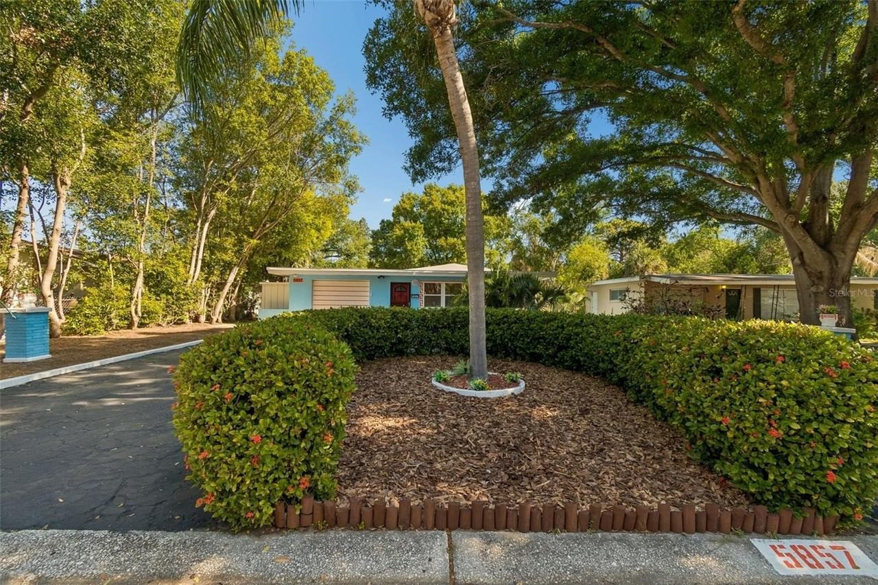 5857 4th Ave N - Photo 4 of 50