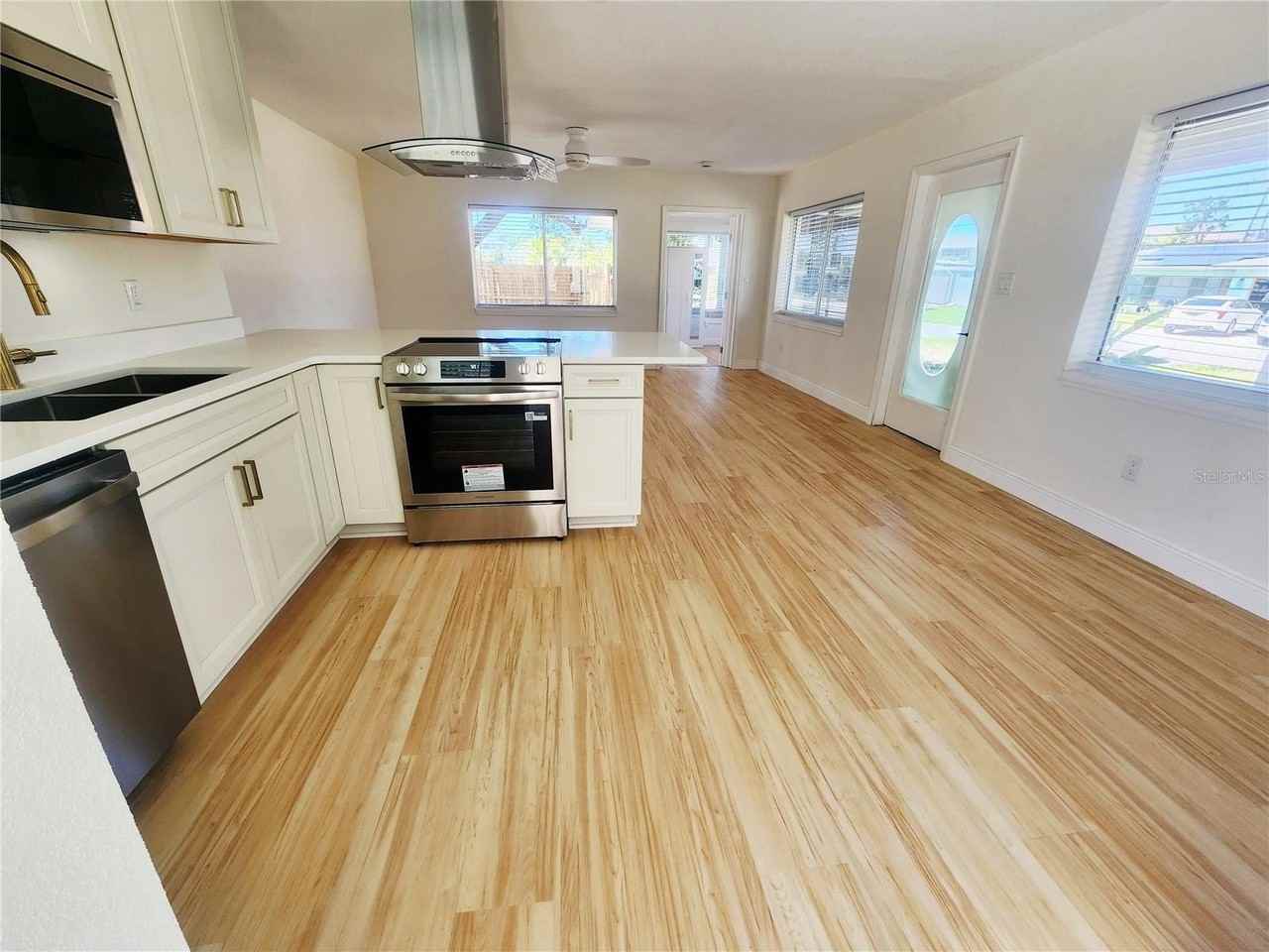 2494 Del Rio Way - Photo 7 of 26