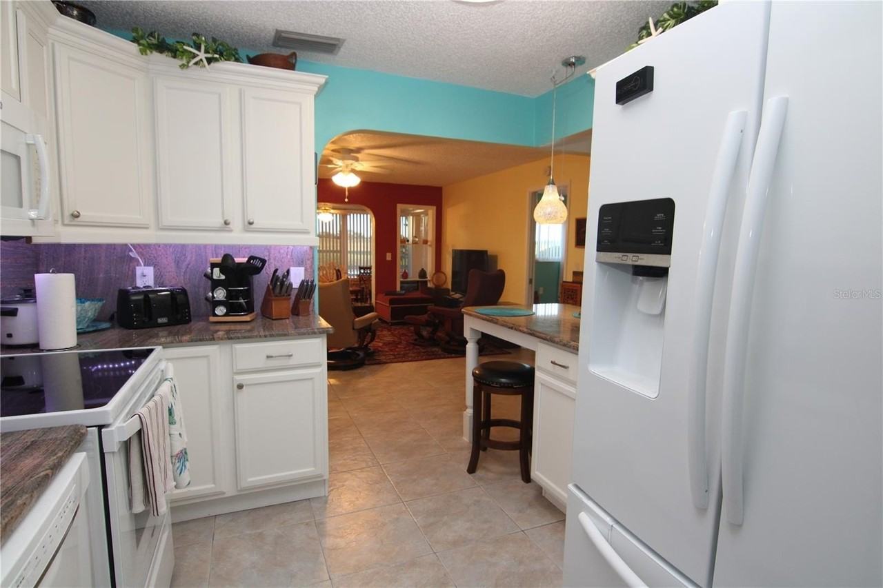 1207 Lakehouse Ct #1207 - Photo 4 of 23