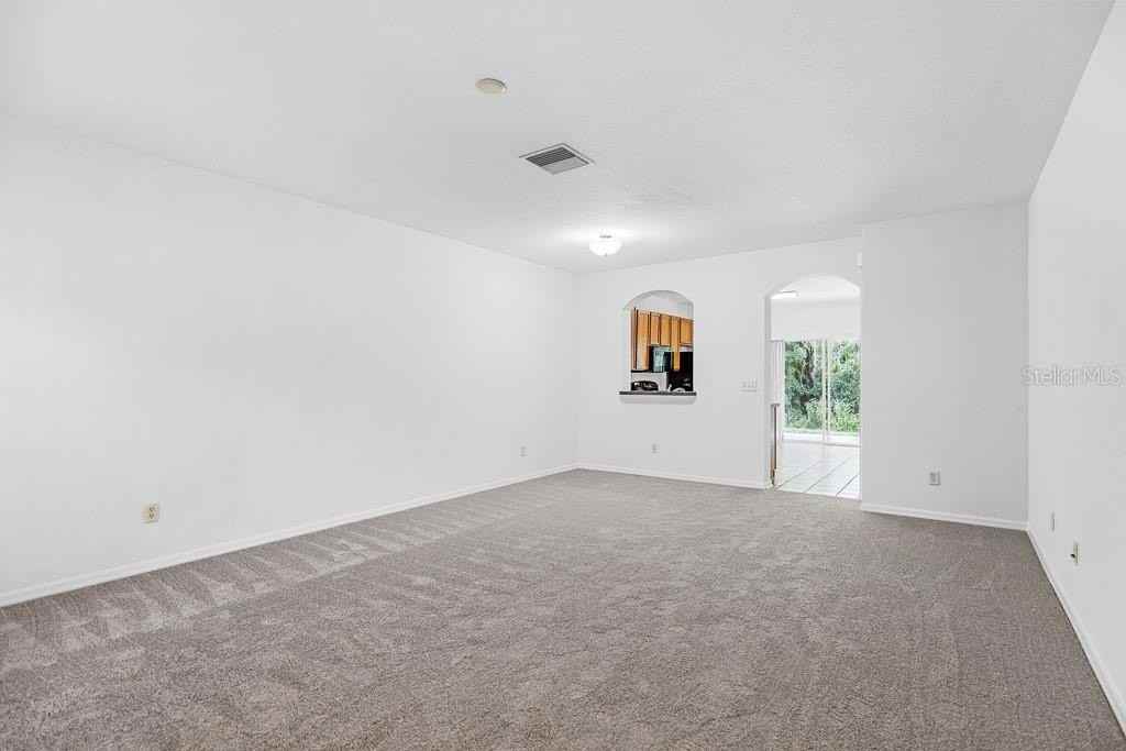 15807 Fishhawk Falls Dr - Photo 7 of 28