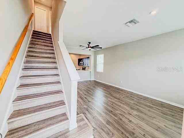 6334 Fairmont Ln - Photo 3 of 36