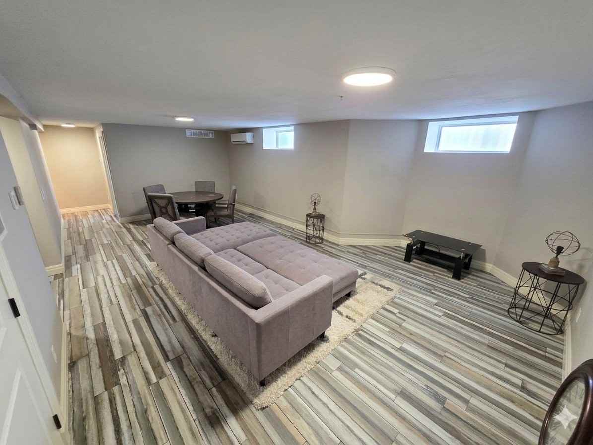1802 11th Ave S #5 - Photo 5 of 8