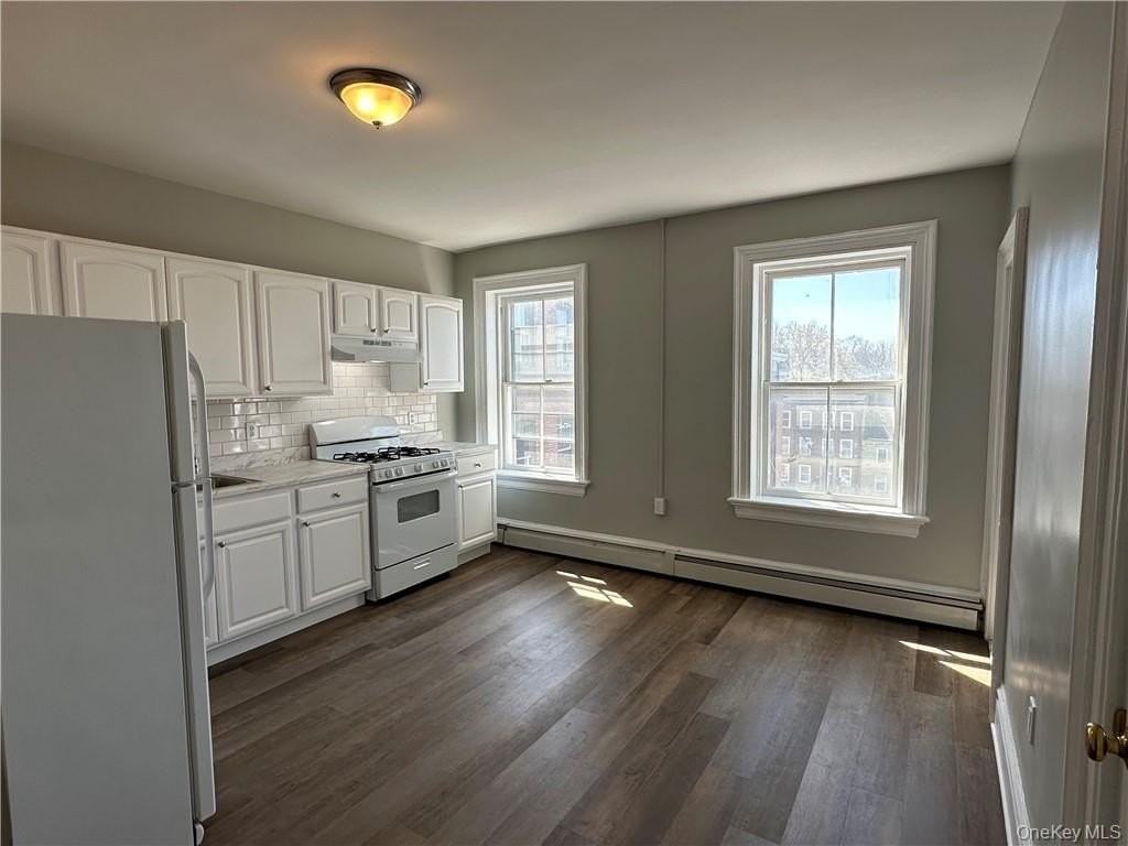 89 Broadway #2 - Photo 5 of 24