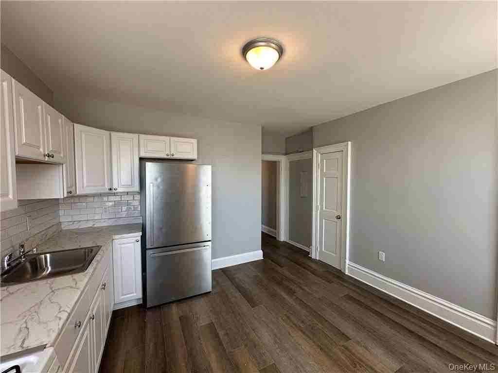 89 Broadway #2 - Photo 6 of 24