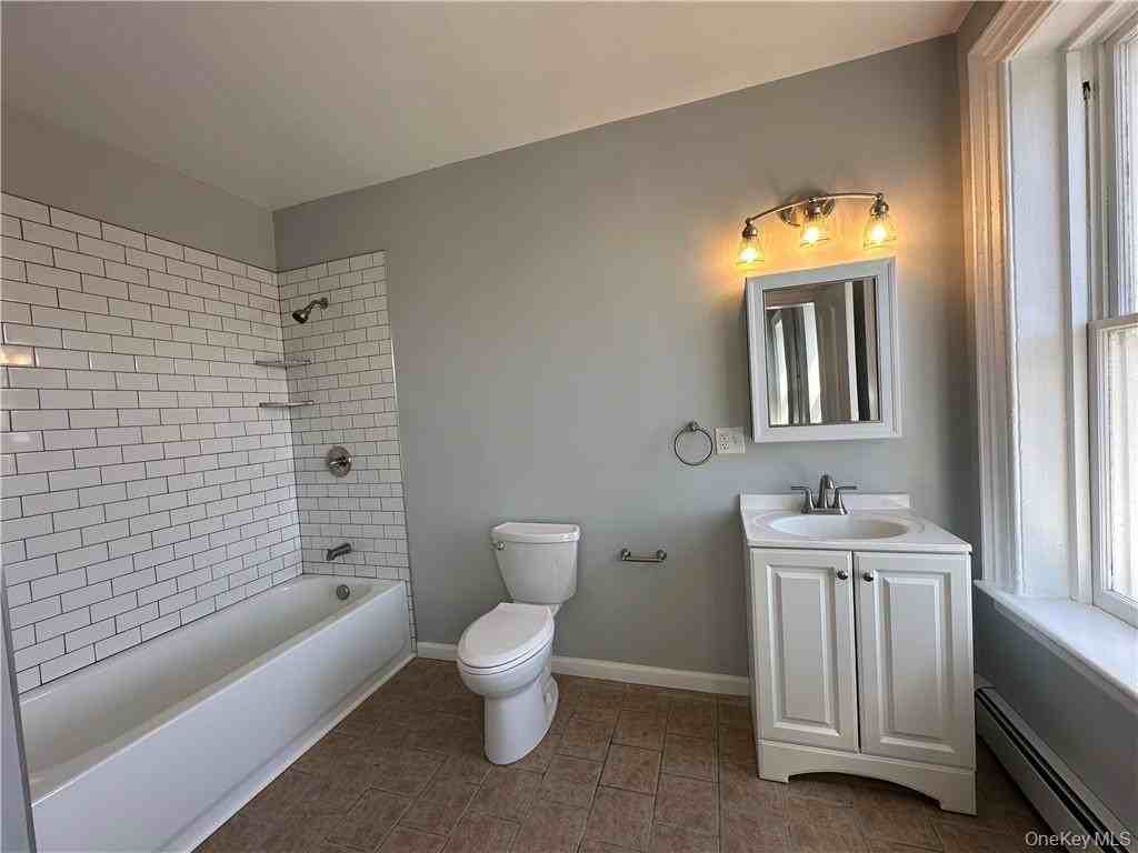 89 Broadway #2 - Photo 7 of 24