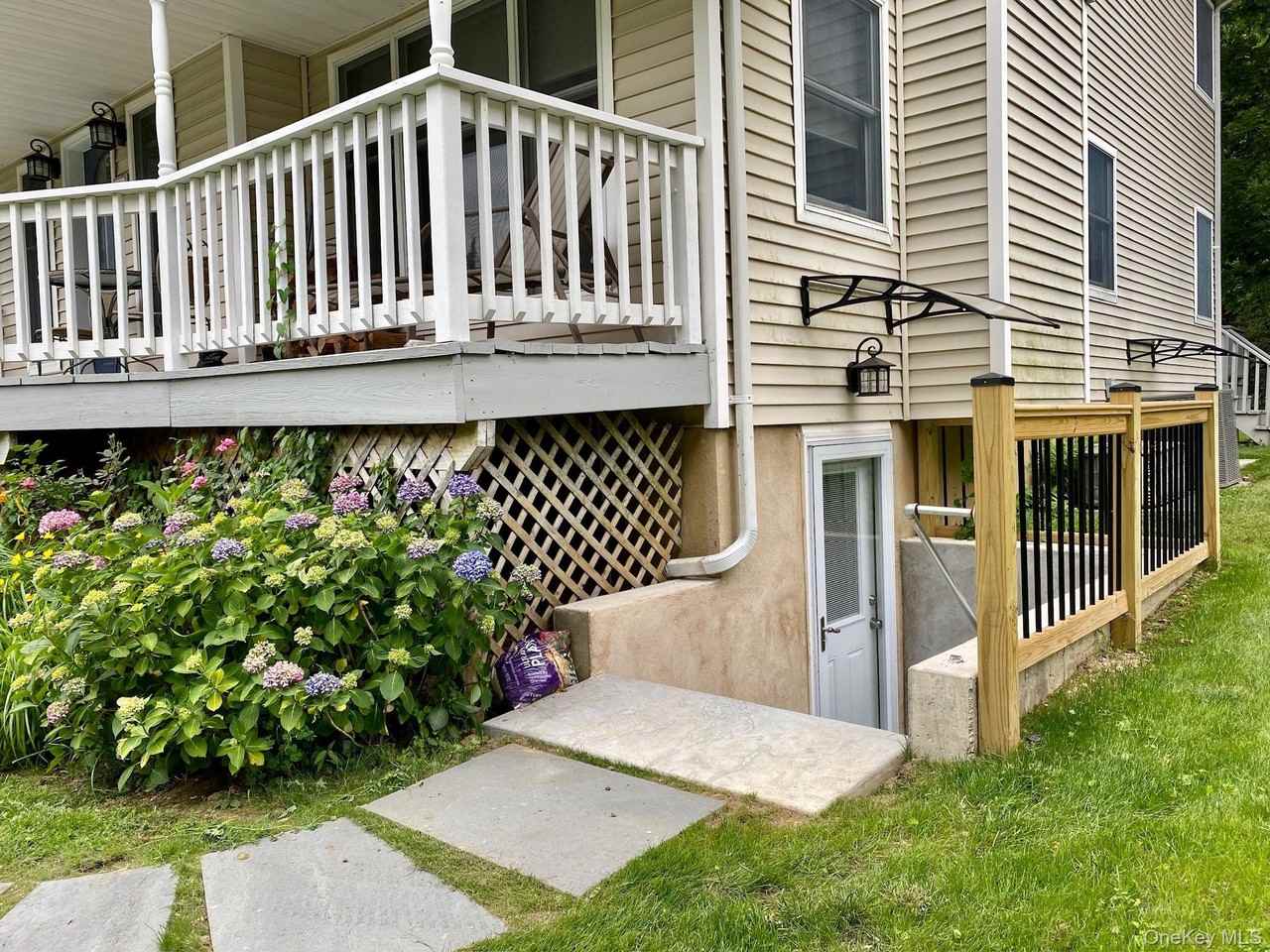 63A Cannon Ct - Photo 2 of 21