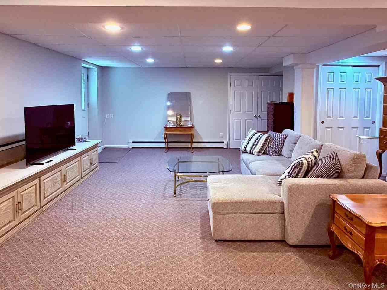 63A Cannon Ct - Photo 5 of 21