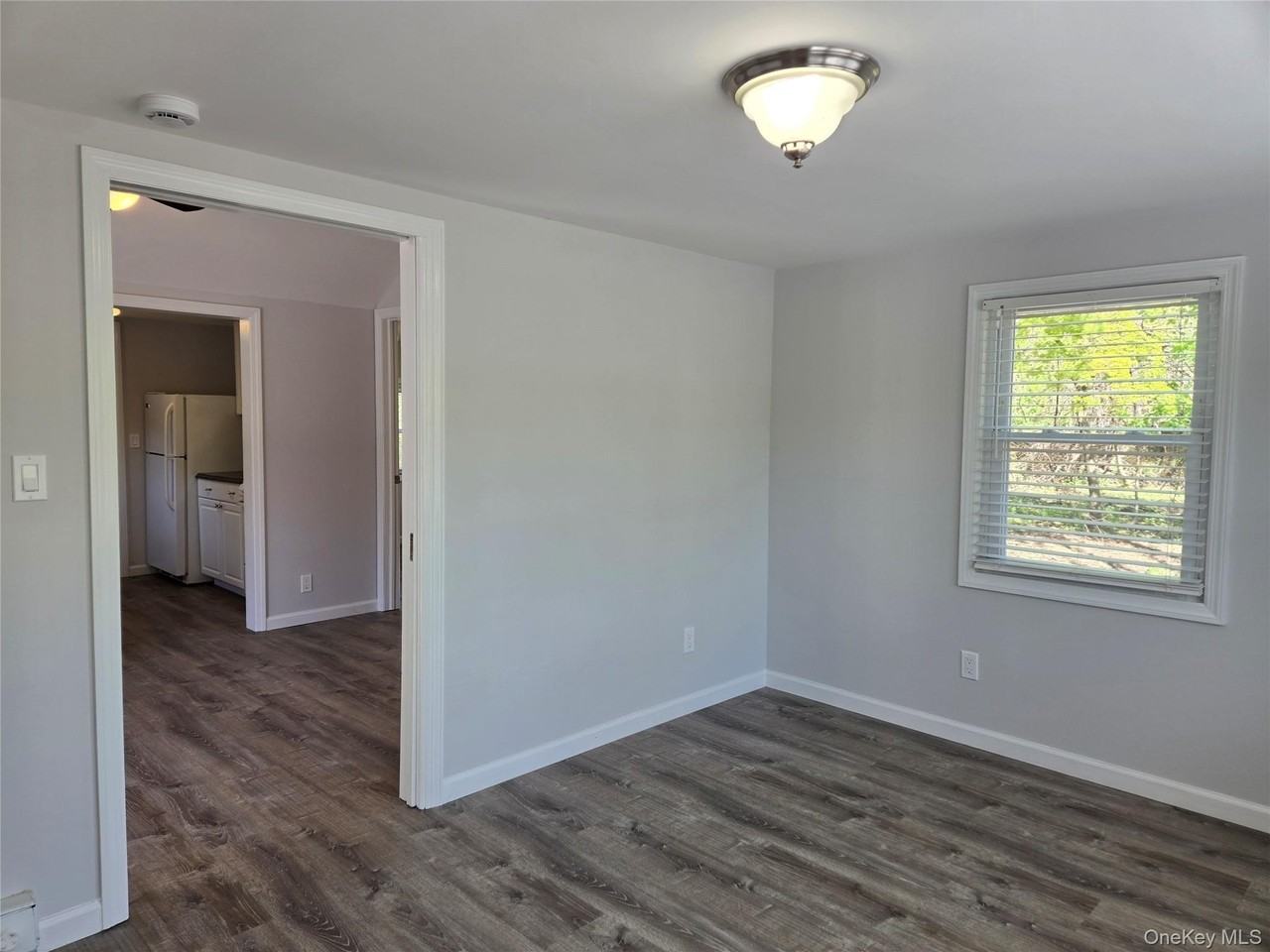 4 Private Rd - Photo 6 of 14