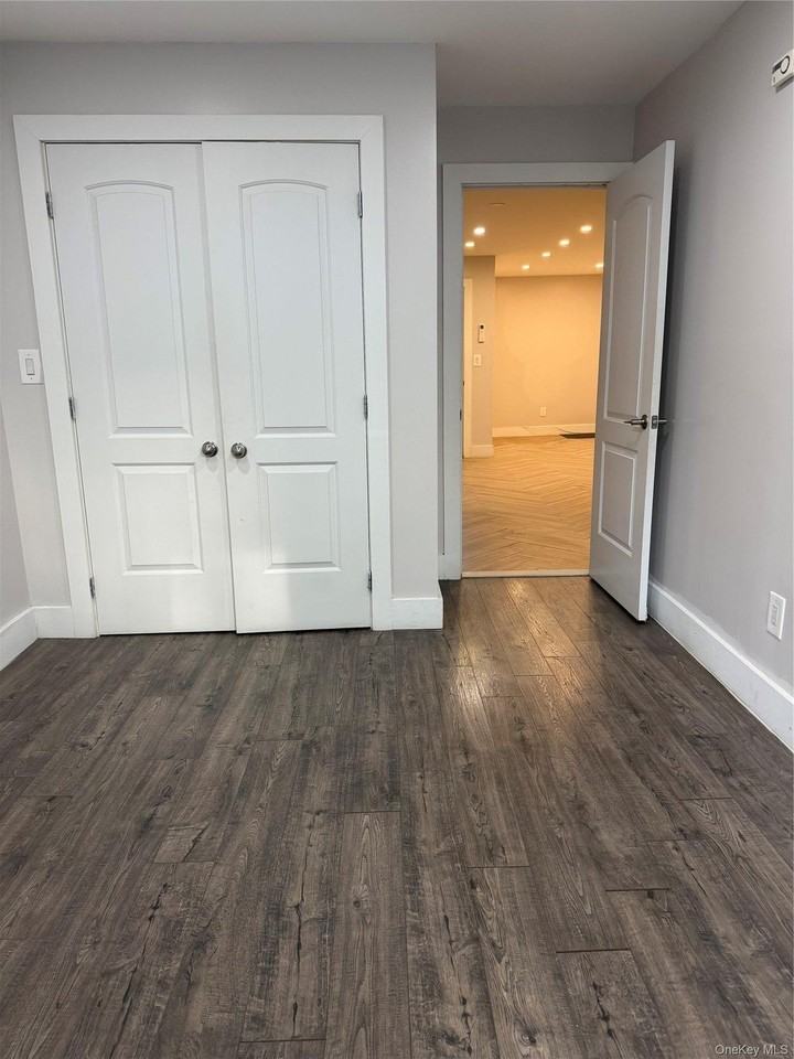 11342 Springfield Blvd #1stFL - Photo 3 of 5