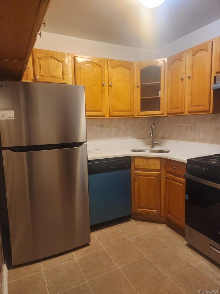 9486 218th St #1stFL - Photo 4 of 12