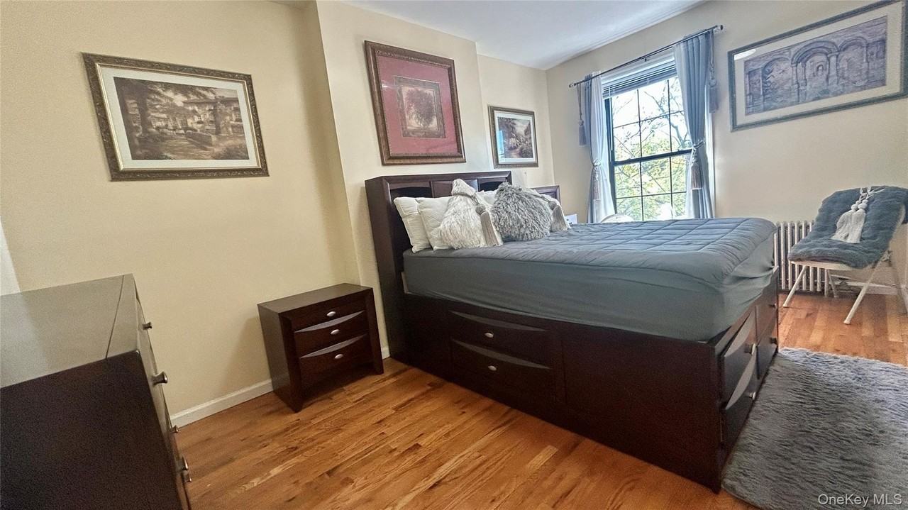 844 Hancock St #2 - Photo 7 of 11