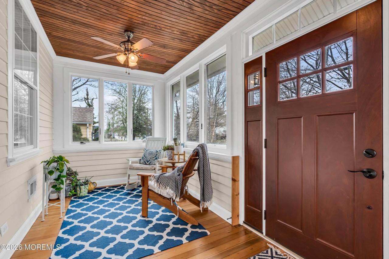 524 Fisk Ave - Photo 4 of 33