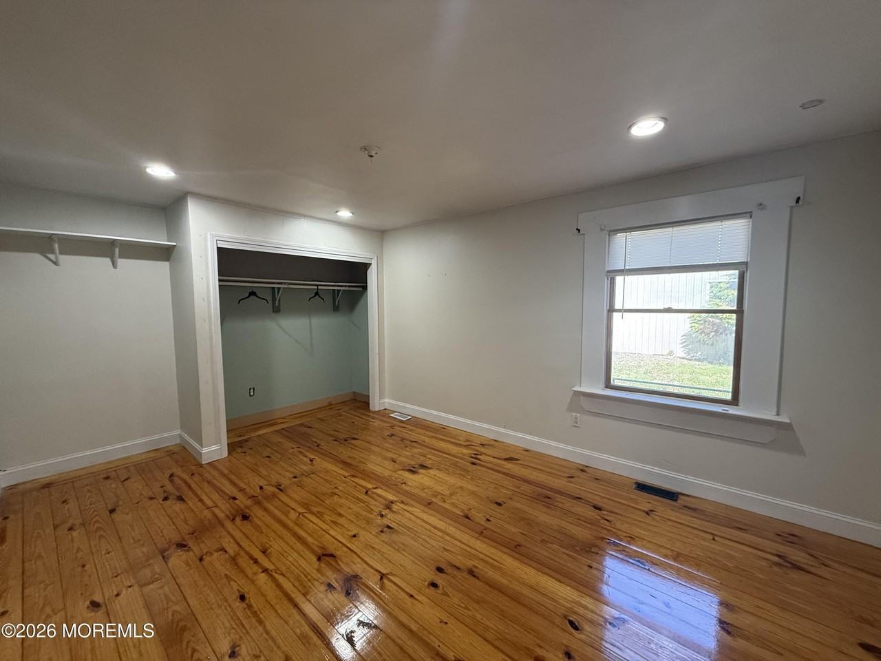 605 Farrelly Ave - Photo 6 of 27