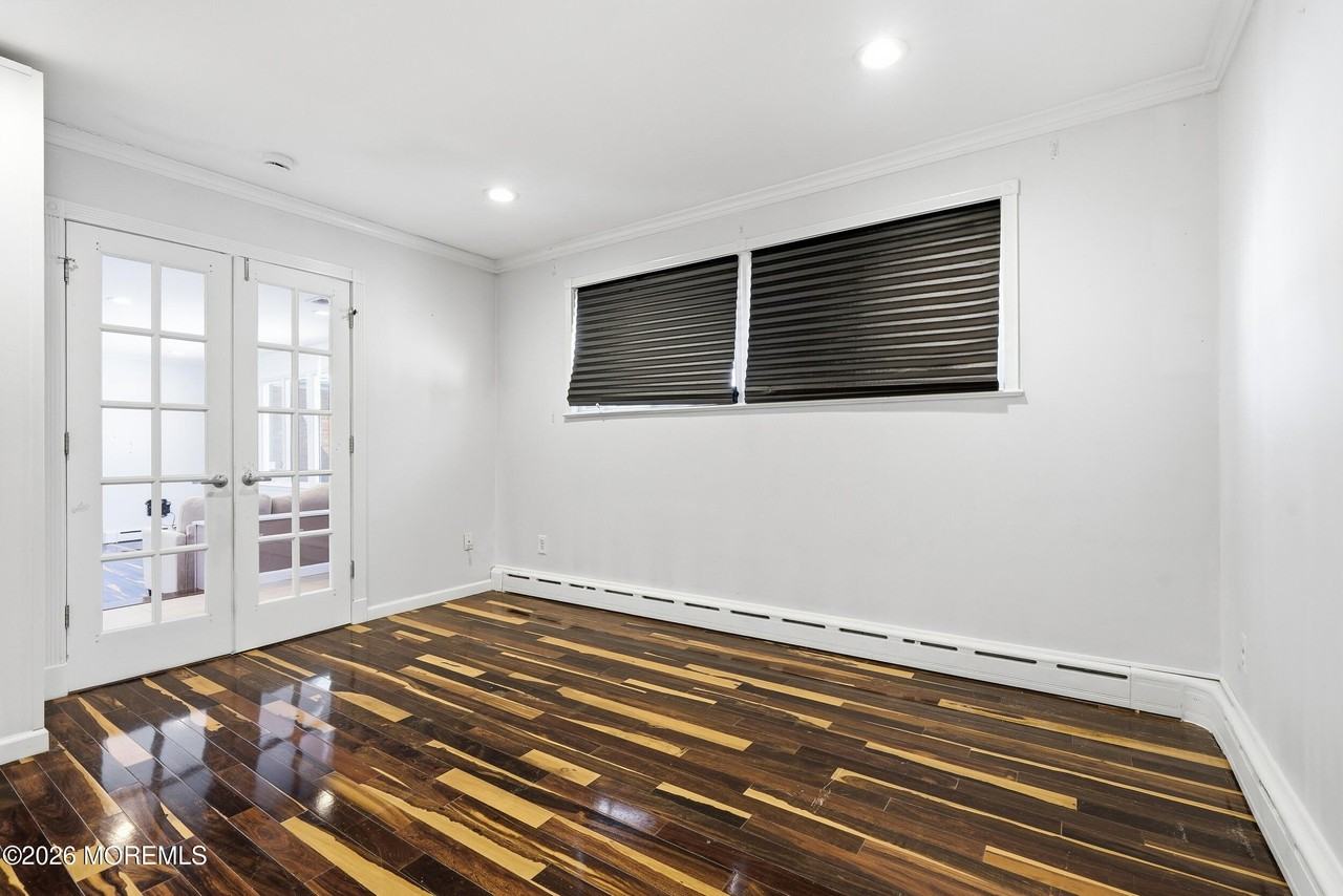 294 Brighton Ave - Photo 6 of 40