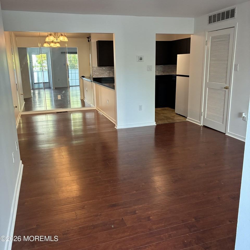 310 Heather Croft - Photo 5 of 19