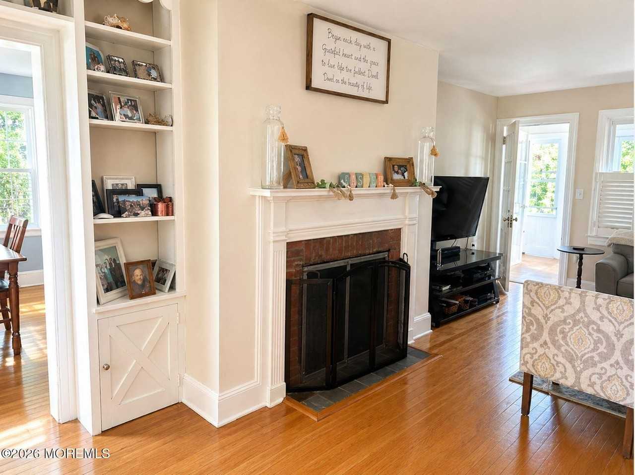 17 Walnut Pl - Photo 7 of 22