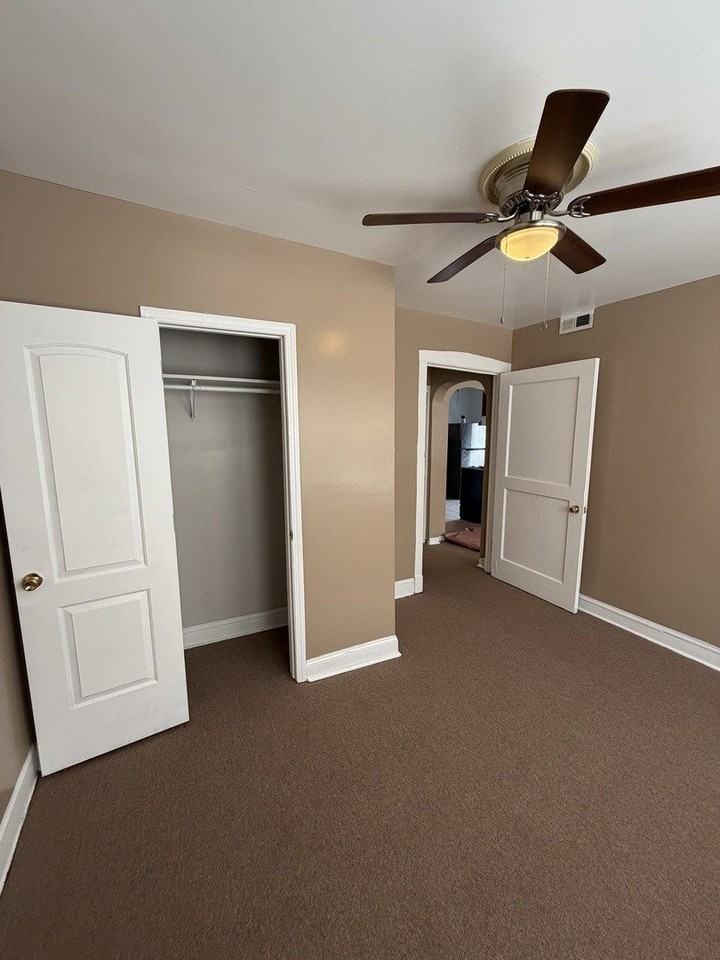 7402 S Racine Ave #1 - Photo 7 of 10