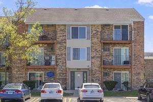 featured image of 535 W Lies Rd #6