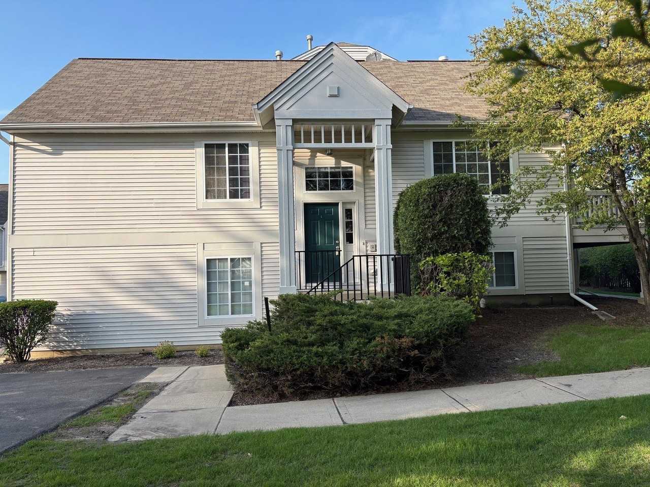 2419 Oakfield Ct #2419 - Photo 2 of 19