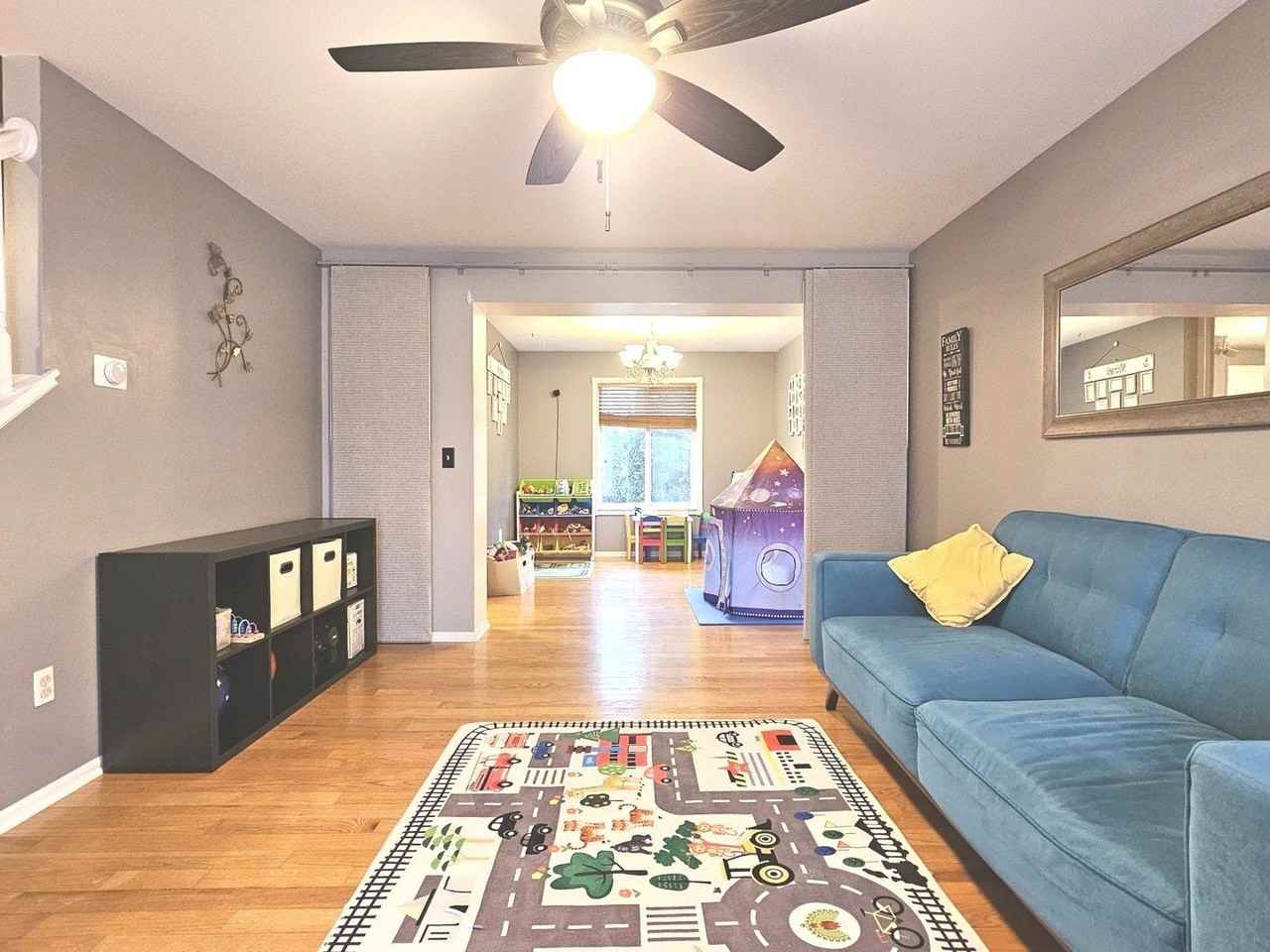 579 S Scott Ln - Photo 6 of 38