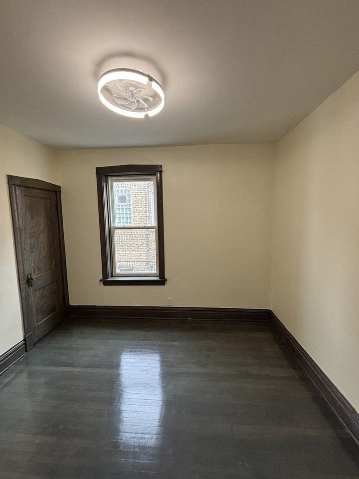 1538 N Avers Ave #2 - Photo 6 of 18