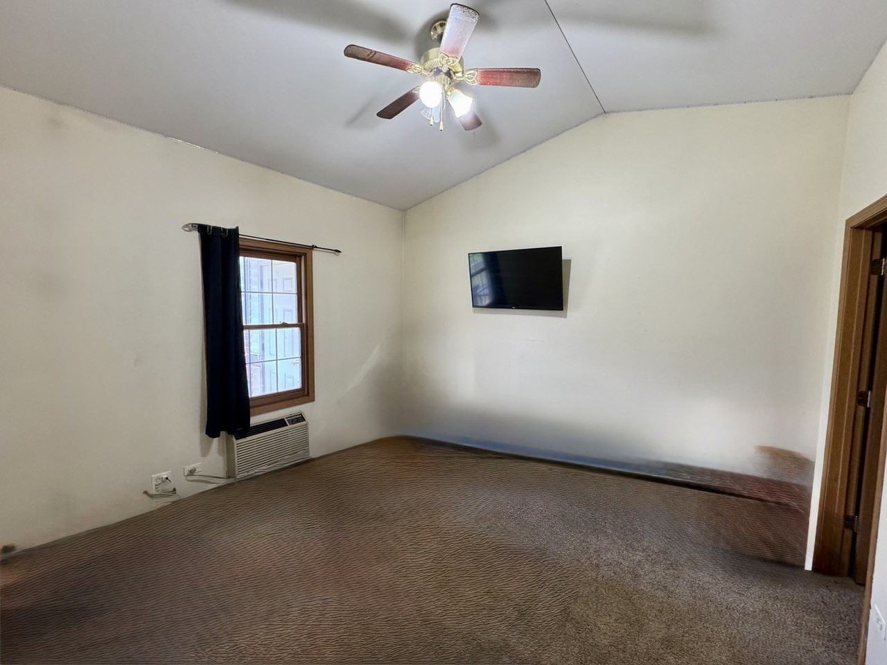 531 Leah Ln #3C - Photo 4 of 11