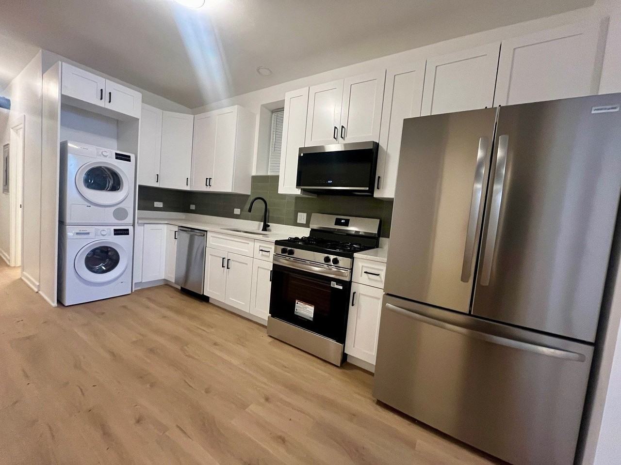 949 N Damen Ave #G - Photo 2 of 19