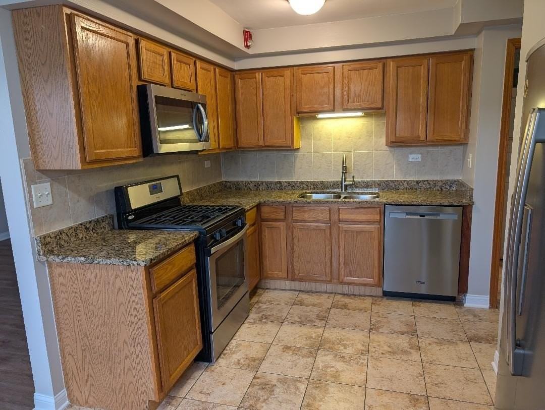 6348 Washington St #2B - Photo 2 of 12