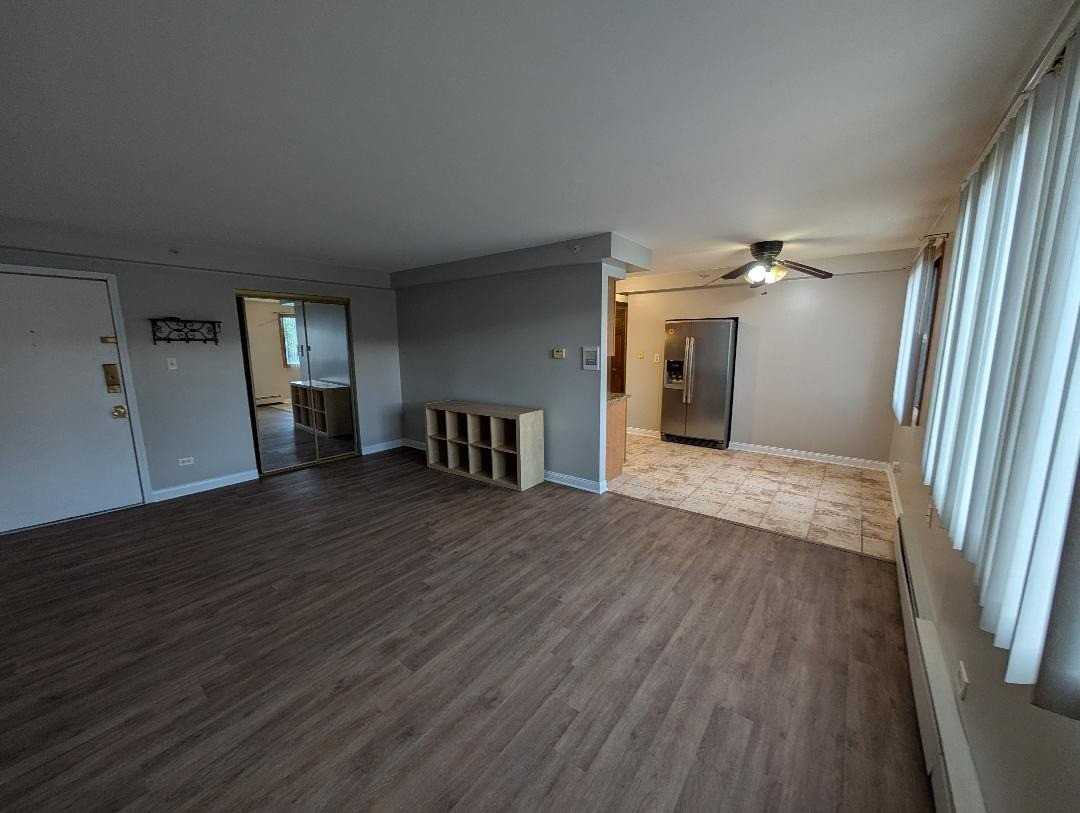 6348 Washington St #2B - Photo 6 of 12