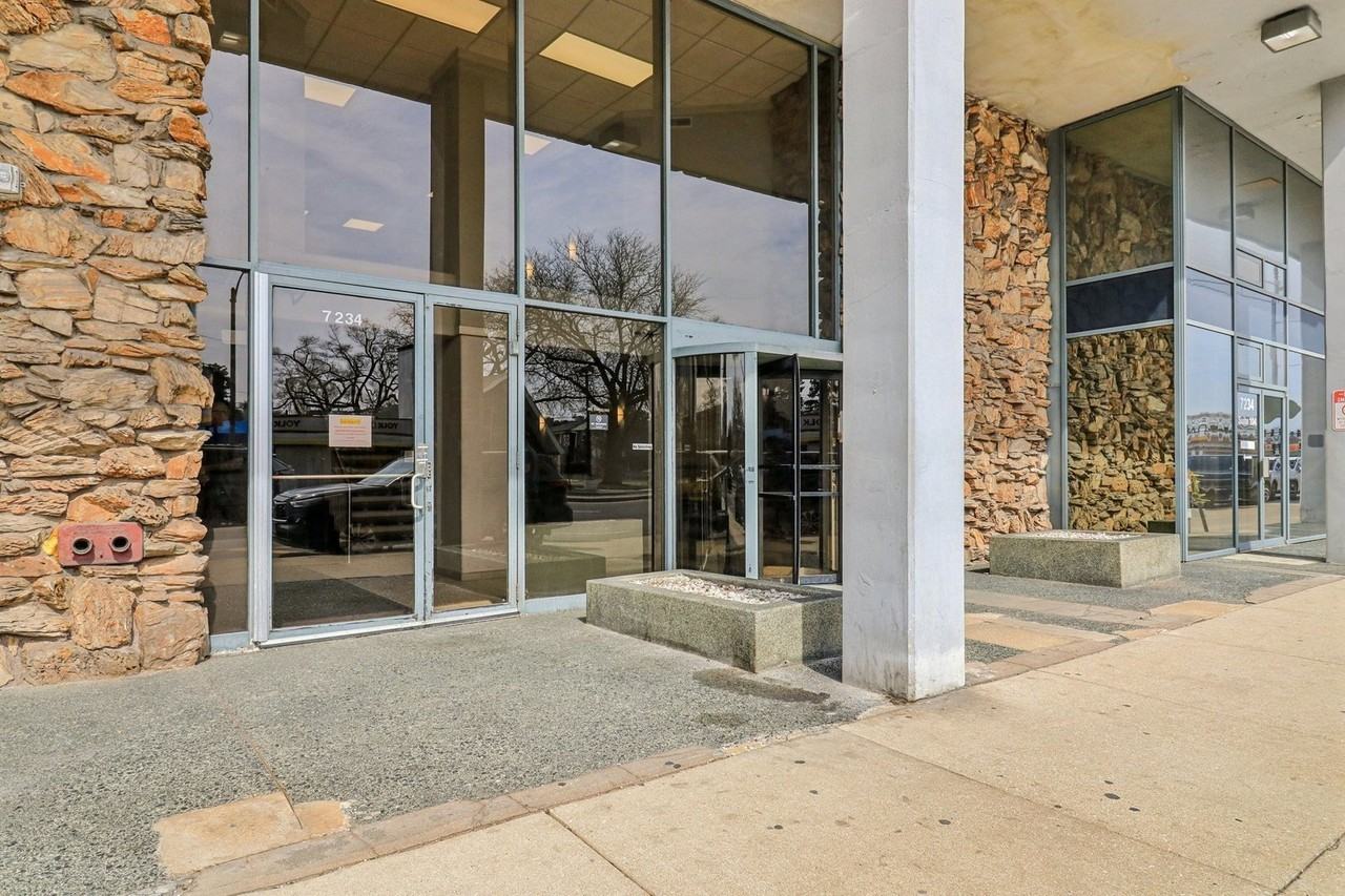 7234 W North Ave #1408 - Photo 3 of 22