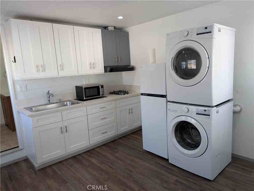 742 1/2 N Sparks St - Photo 2 of 7