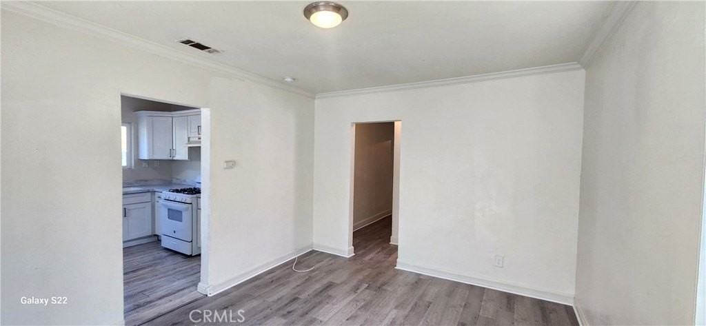 1726 W 55th St - Photo 5 of 15