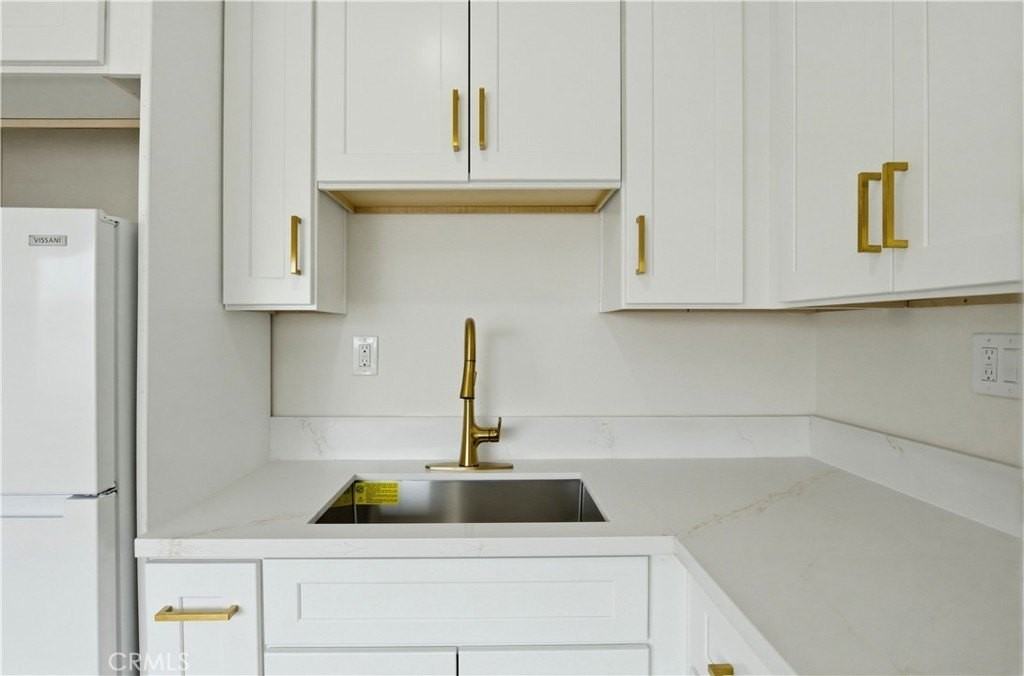 11633 Terradell St #B - Photo 4 of 23