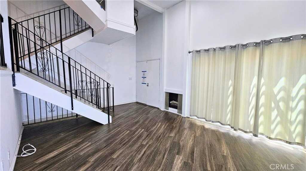 1139 W Badillo St - Photo 3 of 20