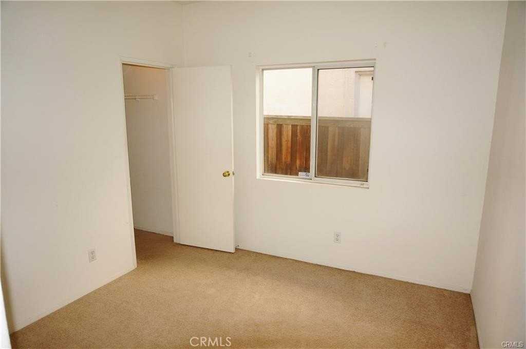 9586 Cedar Glen Pl - Photo 7 of 33