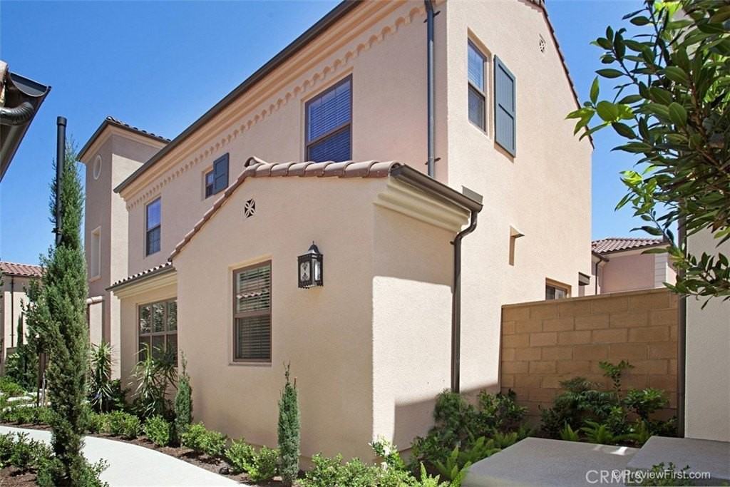 88 Painted Trellis - Photo 3 of 29