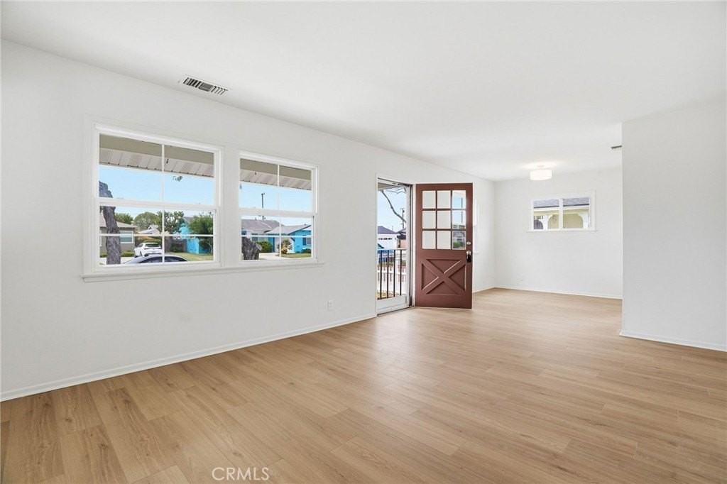 6211 Chickasaw Dr - Photo 6 of 50