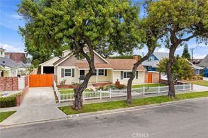 featured image of 6211 Chickasaw Dr