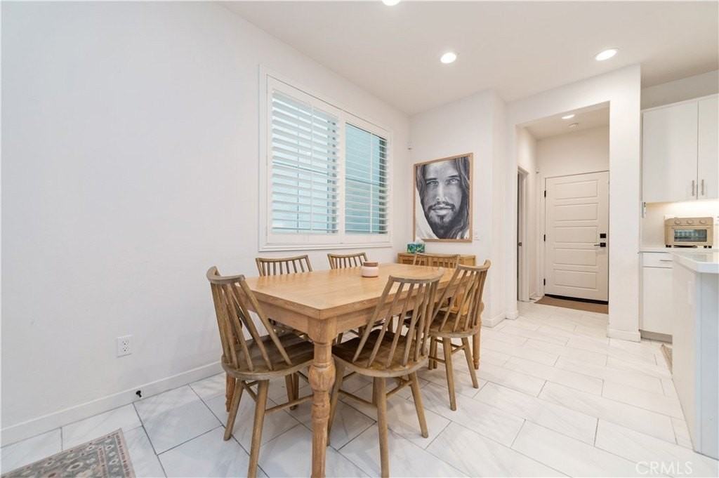 2261 Horseback Rd - Photo 5 of 29