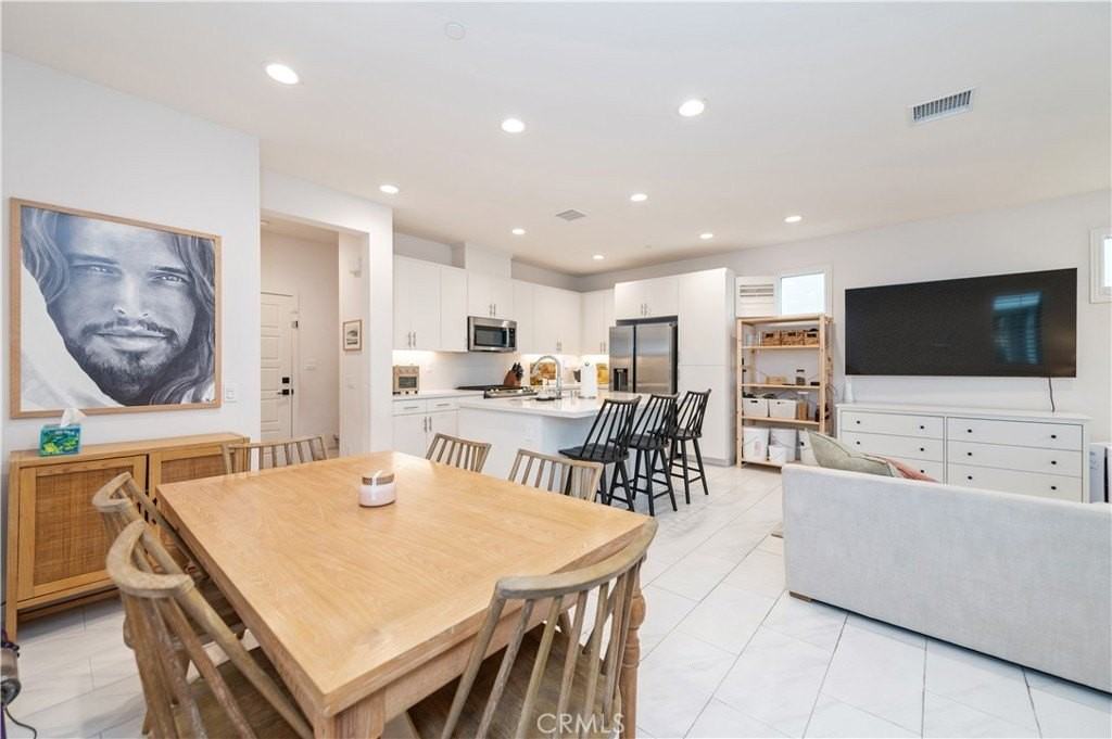 2261 Horseback Rd - Photo 6 of 29
