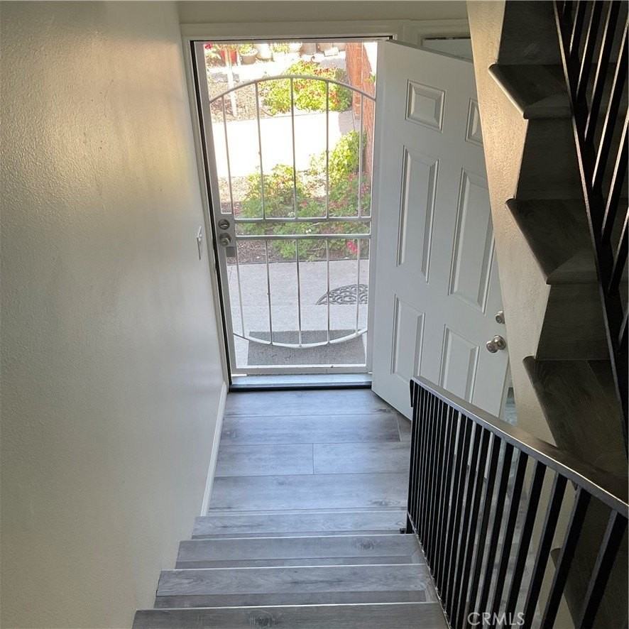 336 W La Veta Ave #D - Photo 4 of 32