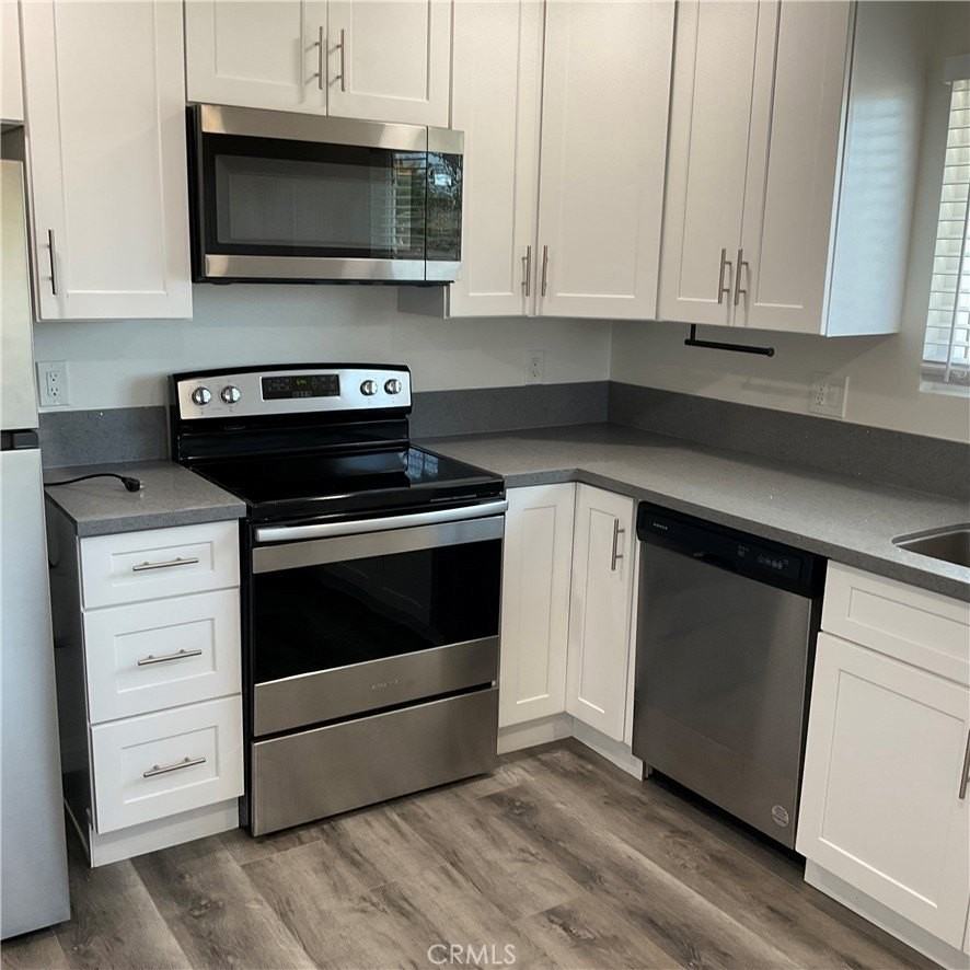 336 W La Veta Ave #D - Photo 6 of 32